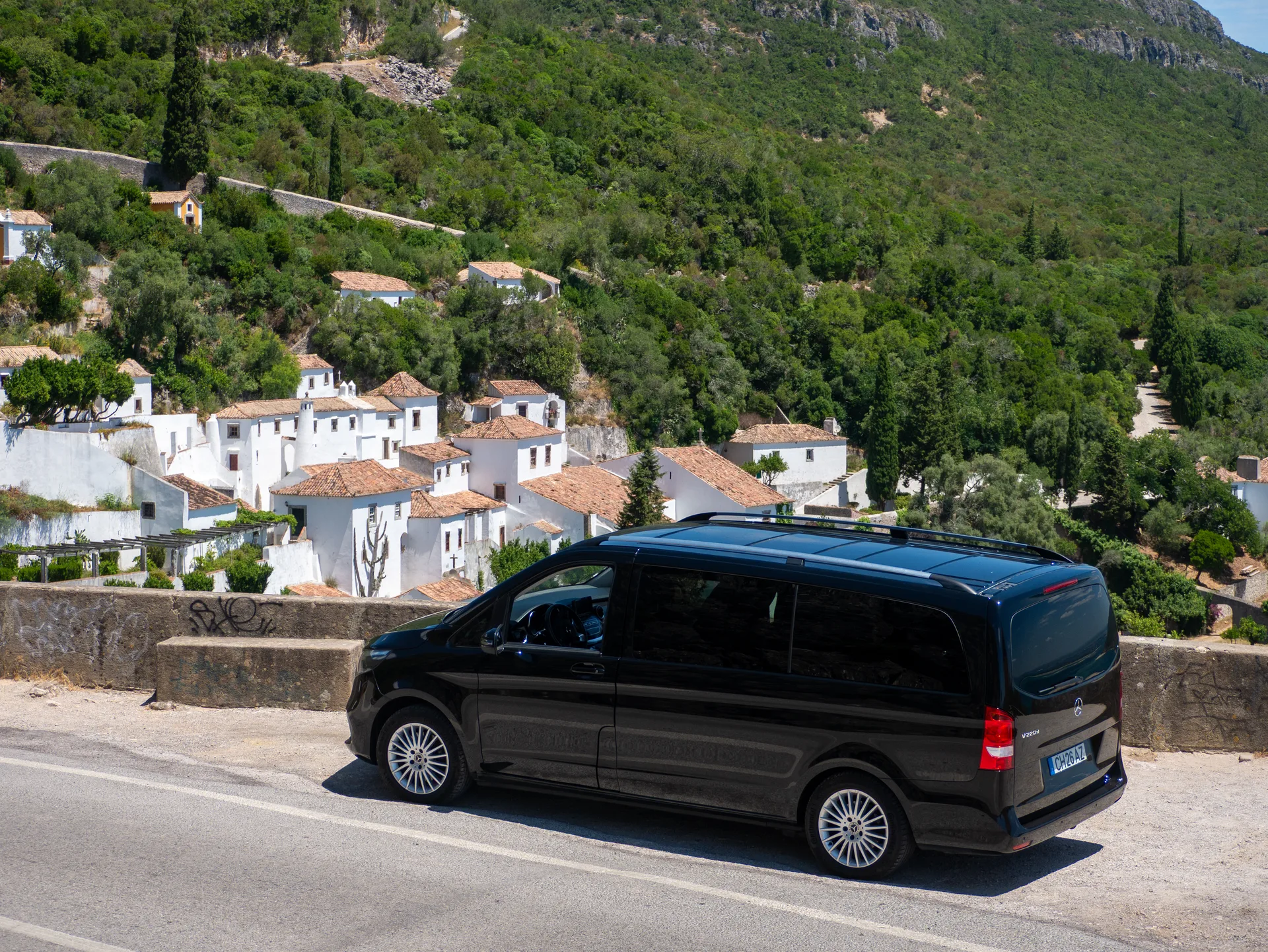 Mercedes Premium junto a Vila Nogueira de Azeitão